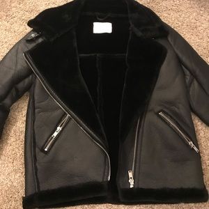 Zara shearling style jacket with faux fur.